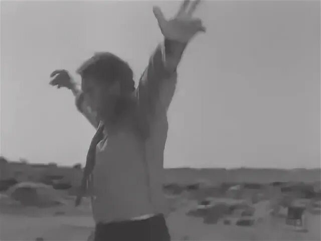 Песня там танцует