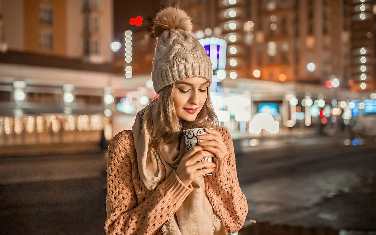 шапка ушанка женская меховая белая. шапка ferz бежевая. бежевая зимняя шапка. шапка под бежевый пуховик. шапка tommy hilfiger женская бежевая.