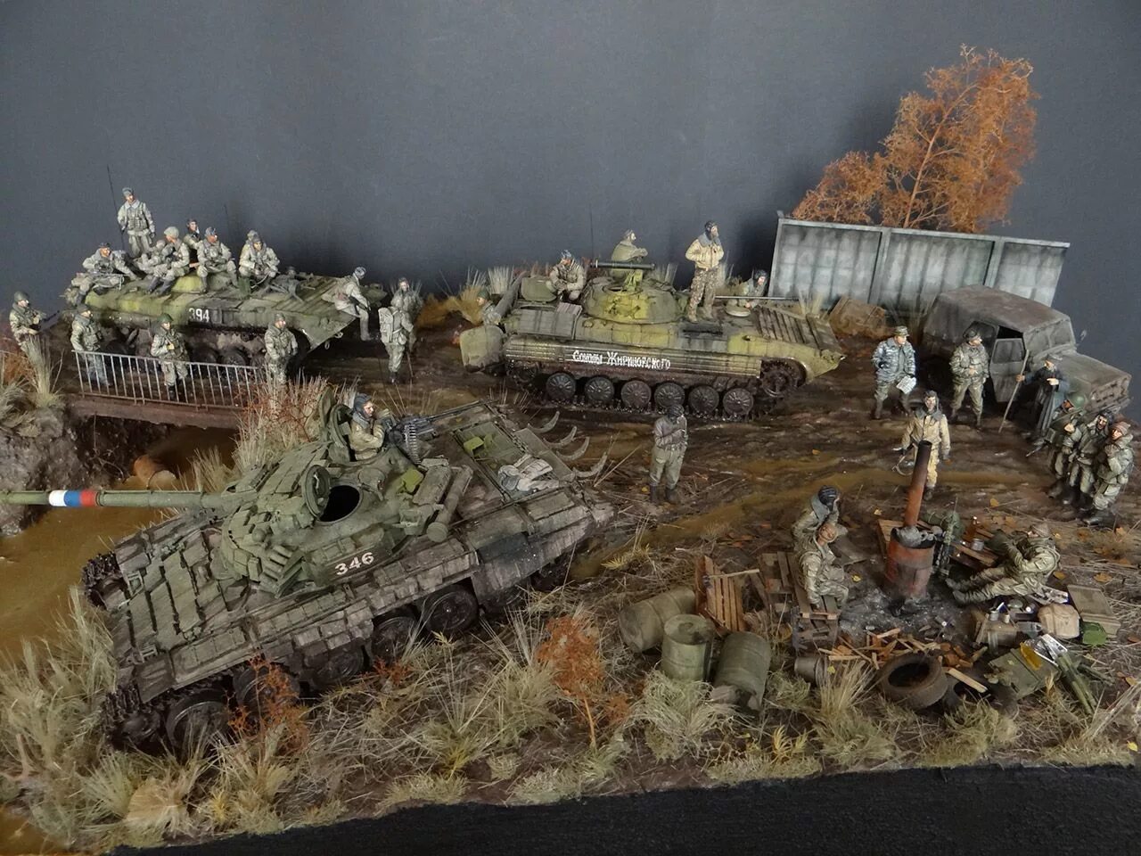 масштабные поделки. казанский собор из лего. крутыеподделки из картона. сан франциско из зубочисток. райан девото диорама.