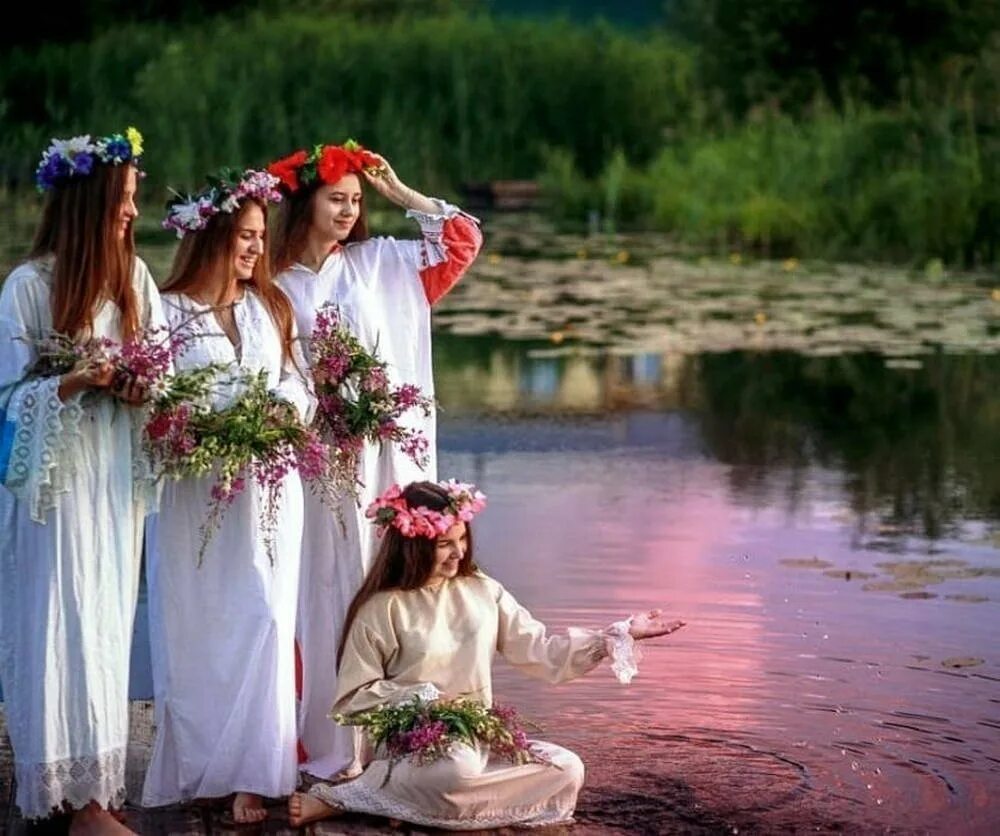 Аграфена купальница. Большая купала. С праздником ивана купала. С праздником ивана купала. Большая купала.