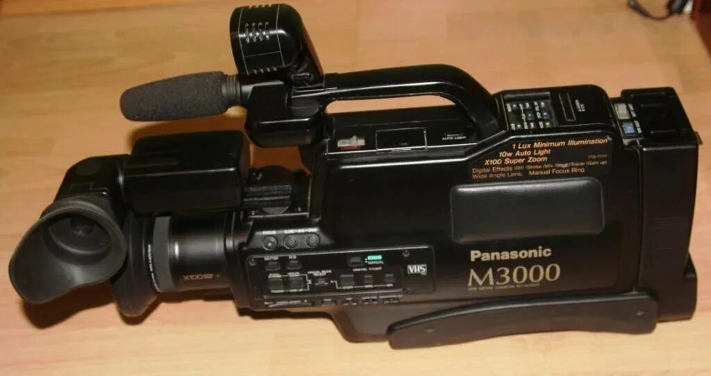 Panasonic m3000. Panasonic VHS NV-m3000. Панасоник м3000 видеокамера. Видеокамера Panasonic m3000. Panasonic m3000 VHS.