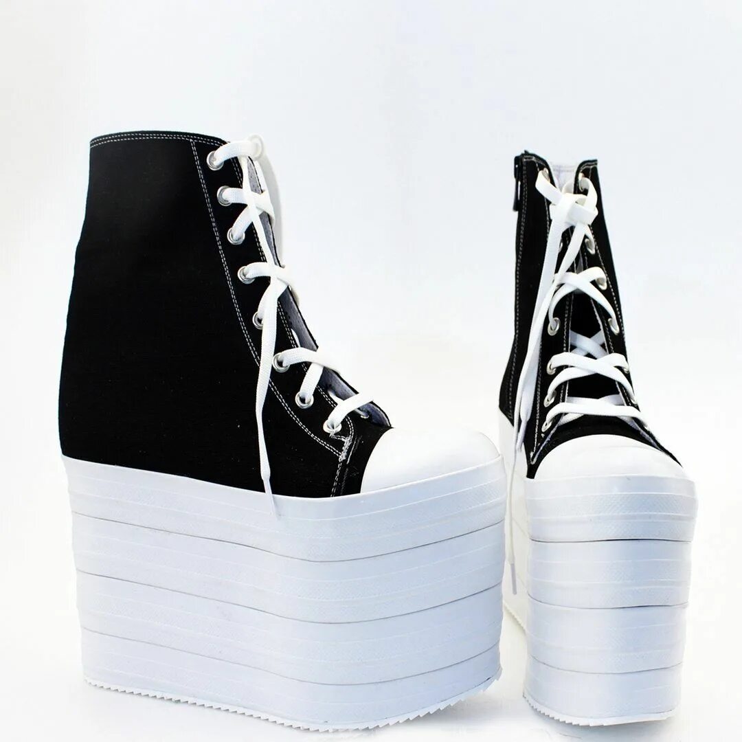 Кроссовки на очень. Кроссовки бершка женские на высокой платформе. R13 platform High Top Sneakers. Кеды бершка на высокой подошве. Кроссовки на высокой платформе.