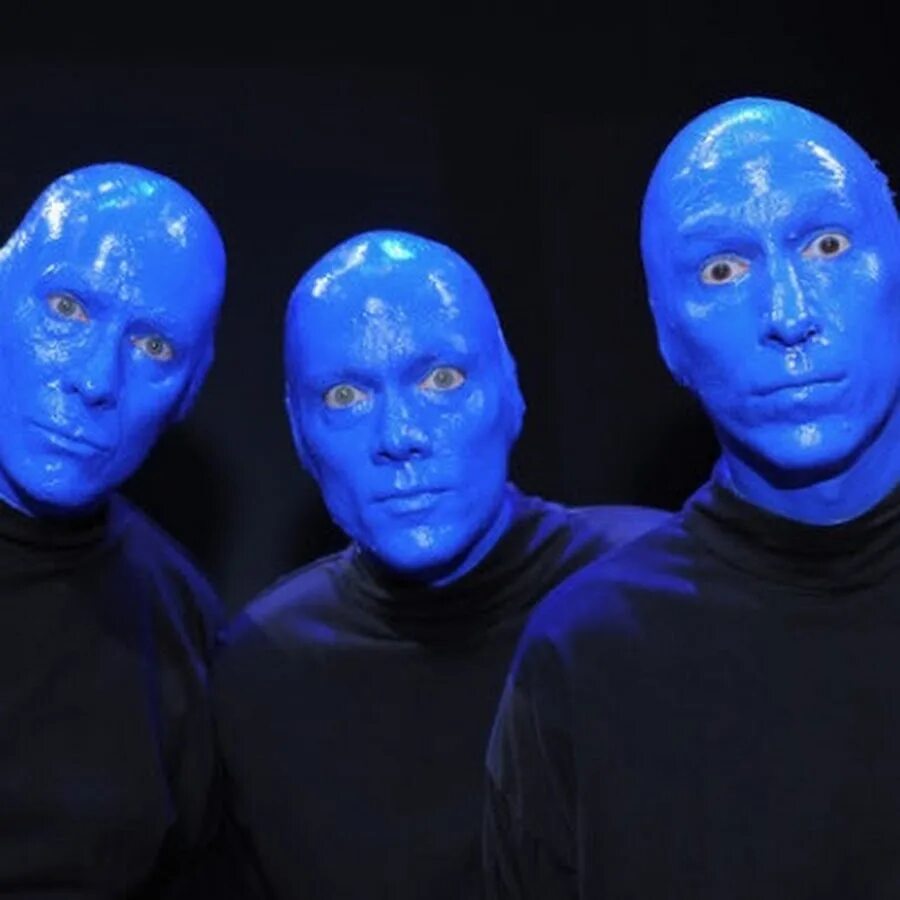 Группа голубых мужчин. Группа Blue man Group. Blue man Group шоу. Солистка группы Blue man Group. Blue man Group инструменты.