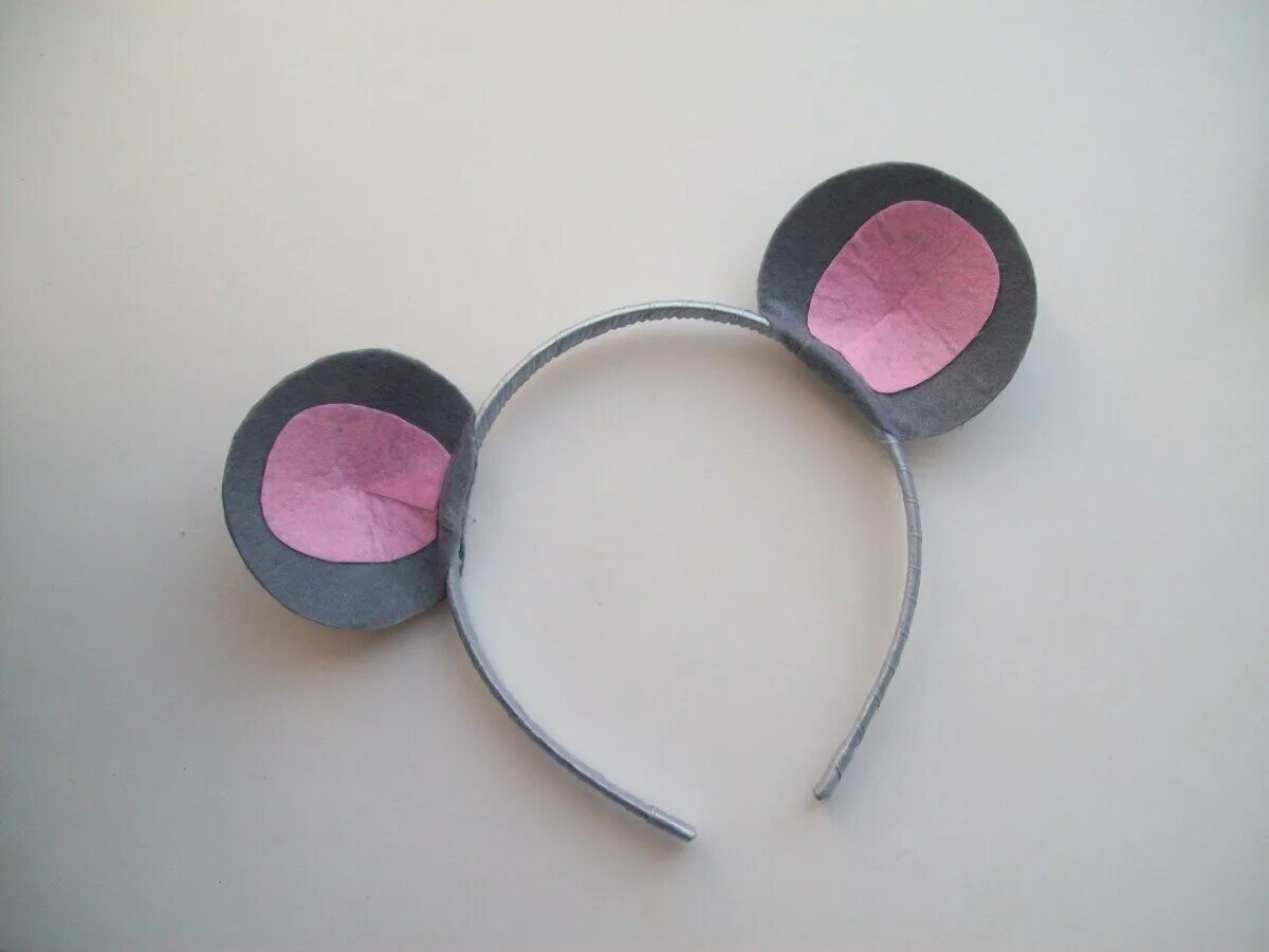 Уши мыши на ободке. Ушки мышки на ободке. Мышиные ушки. Ободок мышь. Ободок с ушками мышка.