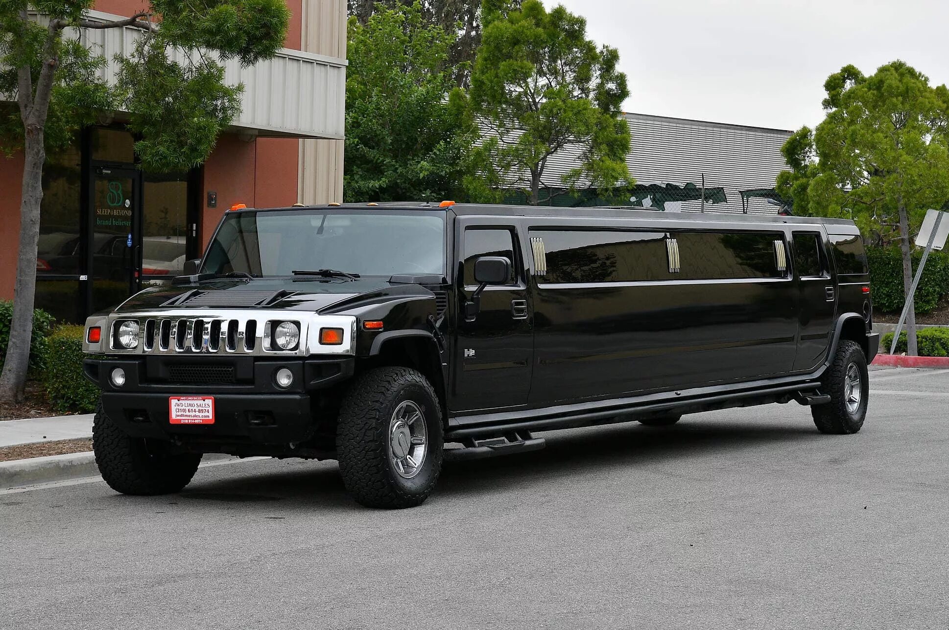 Большие длинные машины. Лимузин Хаммер h2. Hummer h2 Limousine лимузин. Лимузин Хаммер h2 черный. Hummer h2 Limo.