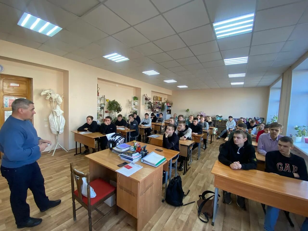Красноярский строительный техникум отзывы. Кст красноярский строительный техникум. красноярский строительный техникум кст 2025. красноярский строительный техникум внутри. строительный техникум красноярск преподаватели.