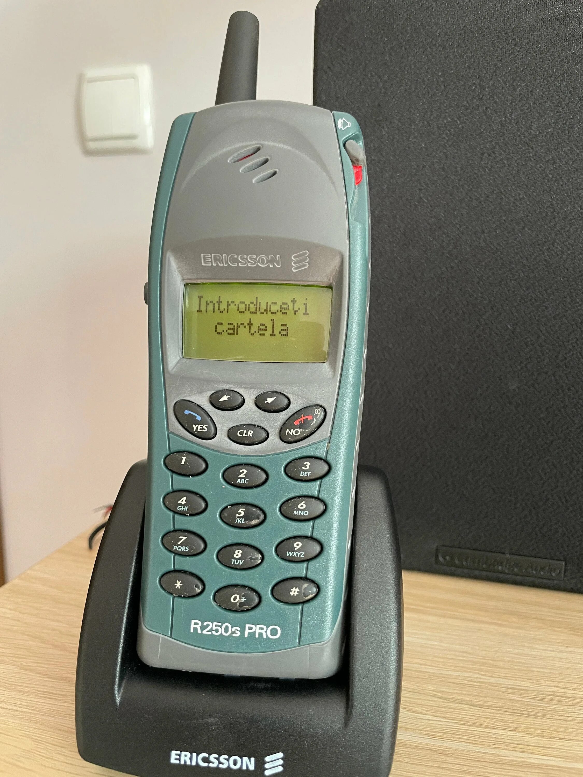 Эриксон телефон. Ericsson Phone 230 DECT/gap. Телефон Ericsson a3618. Мобильный телефон Эриксон 377.