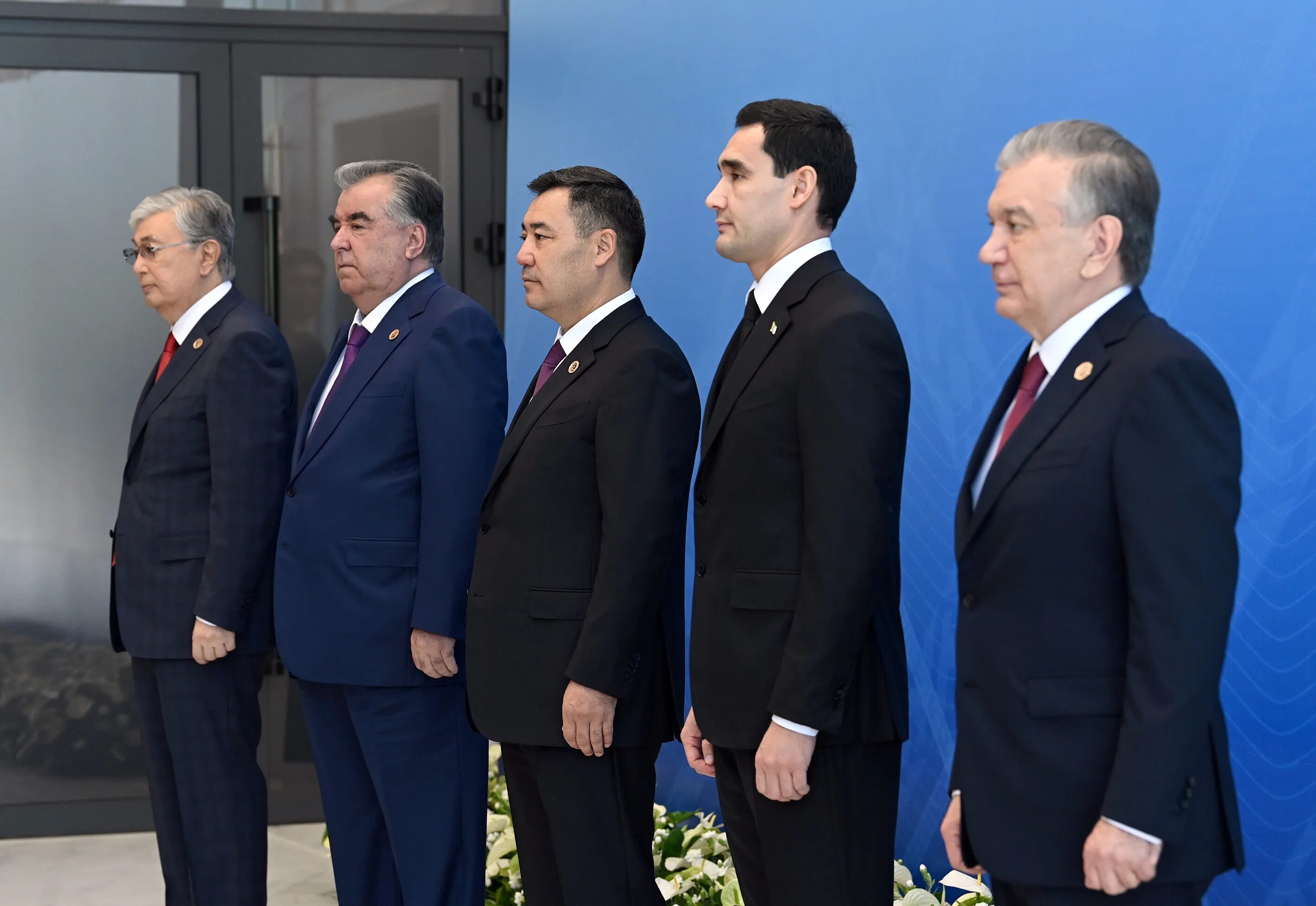 Руководитель какой страны был