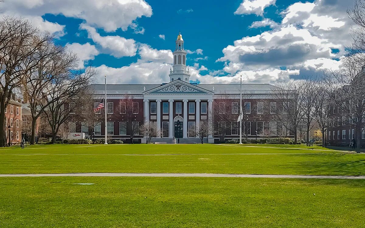 Гарвардский университет (Harvard University). Кампус Гарварда. Гарвард университет Кембридж. Массачусетский университет США (building 10, Кембридж, США). Гарвардская школа бизнеса