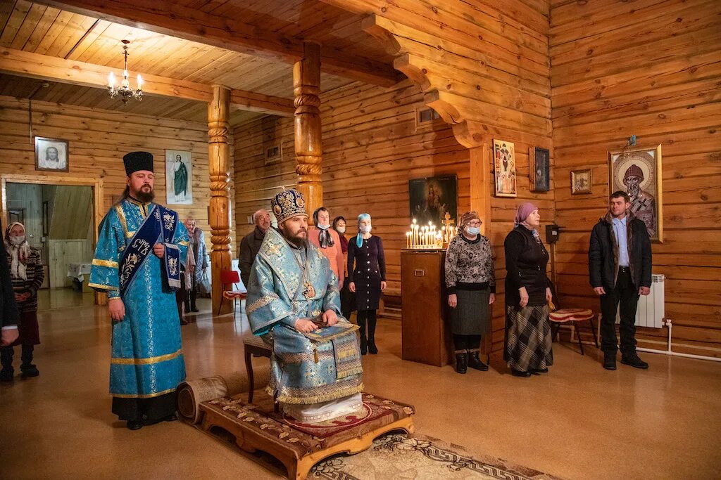 Кинельская епархия сайт. Софроний Кинельский и Безенчукский. Балтийск игумен Сафроний. Церковь Святого Сафрония.