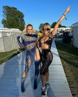 The summer is almost here as Kimberly Wyatt and Ashley Roberts reunite at M...