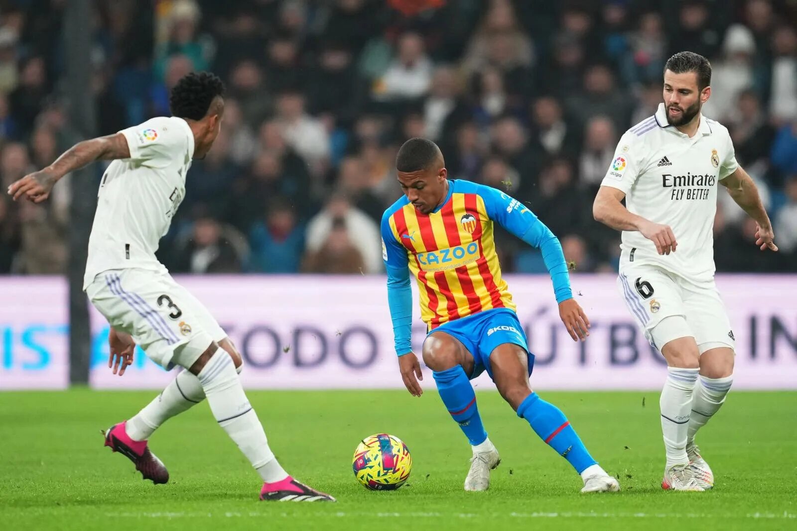 Valencia real madrid прямая трансляция. Реал Мадрид Валенсия 2023. Валенсия Реал Мадрид 2 2. Валенсия Реал Мадрид 2023 1 0.