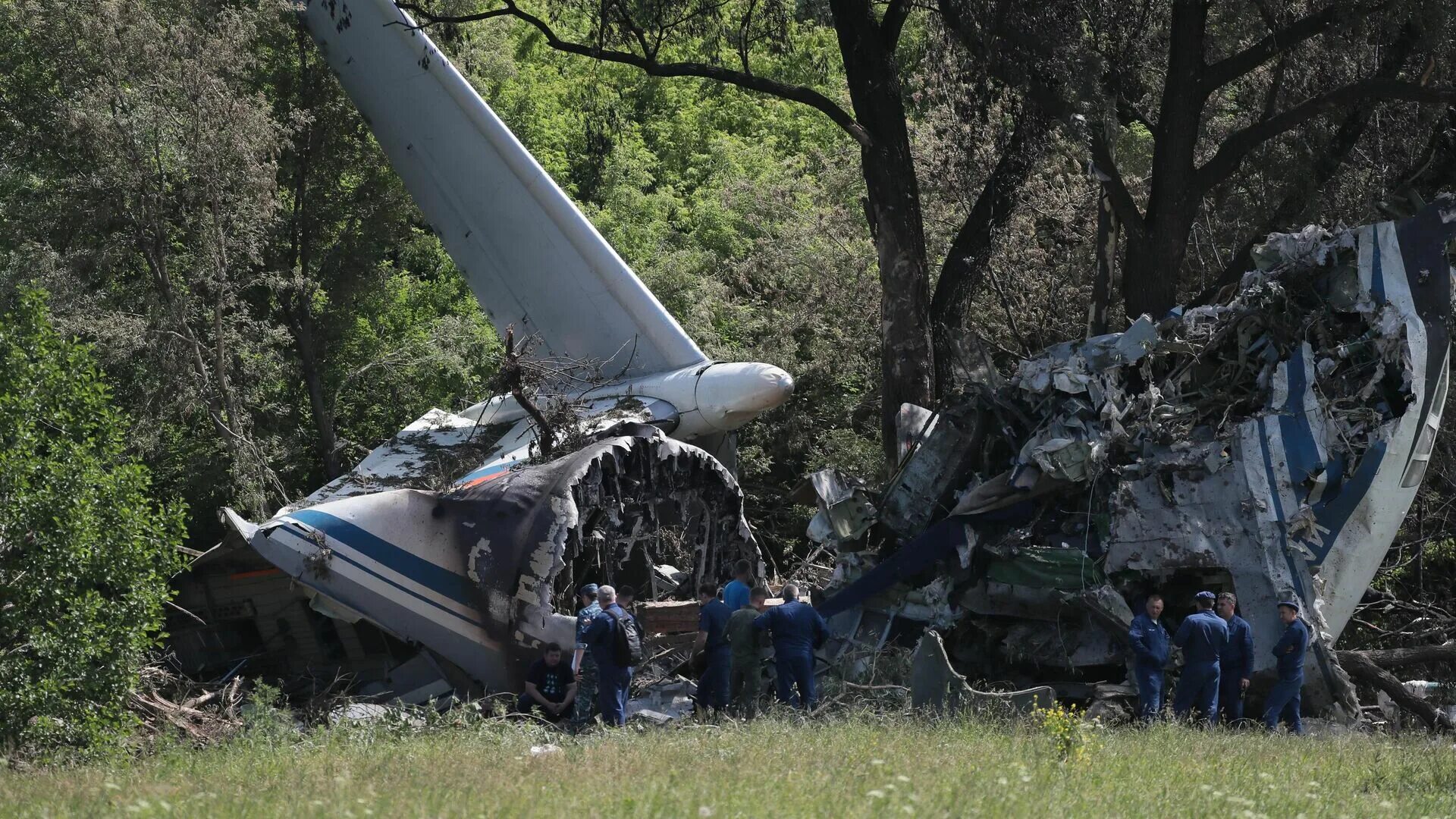 Разбился военный самолет. Место крушения ил 76 в Рязани. Ил-76 военно-транспортный самолёт разбился под Рязанью.