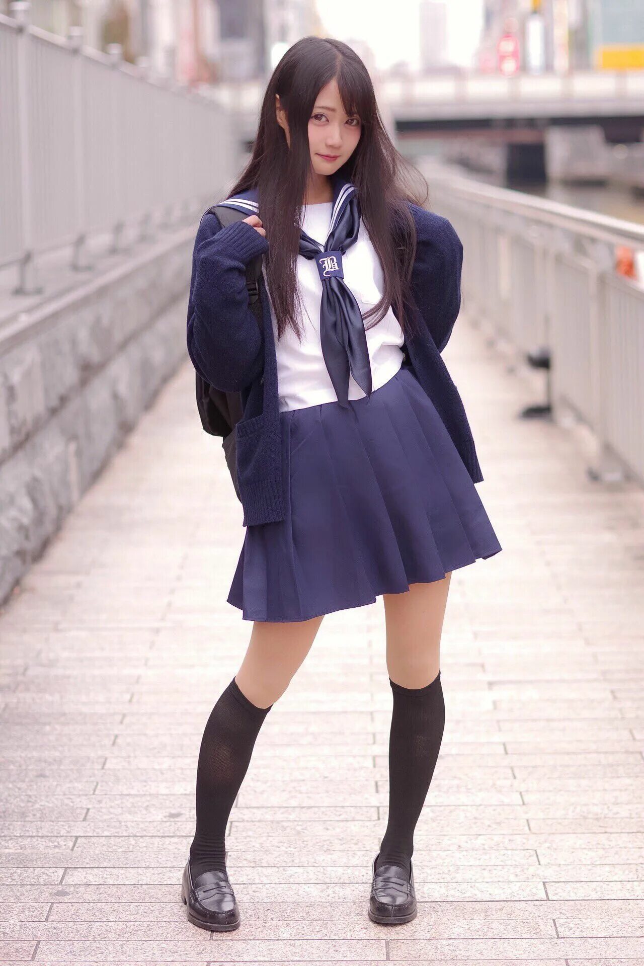 Japanese schoolgirls videos. Японские девушки в школьной форме. Школьная форма в японии. Japanese schoolgirls videos. Kawasaki aya в школьной форме.