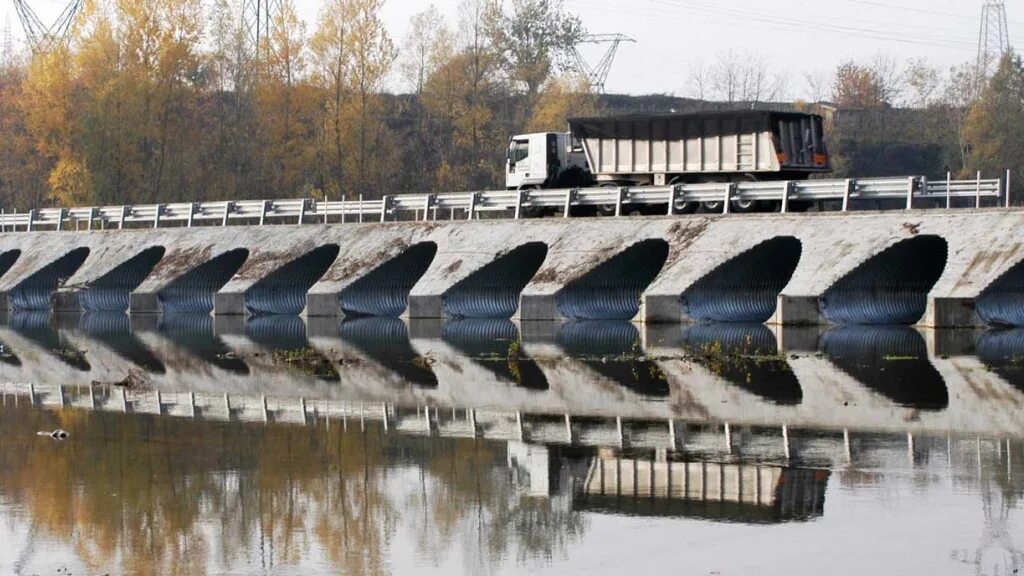 Водопропускные сооружения. Мосты и трубы. Противоналедные сооружения. Трубы мостовые