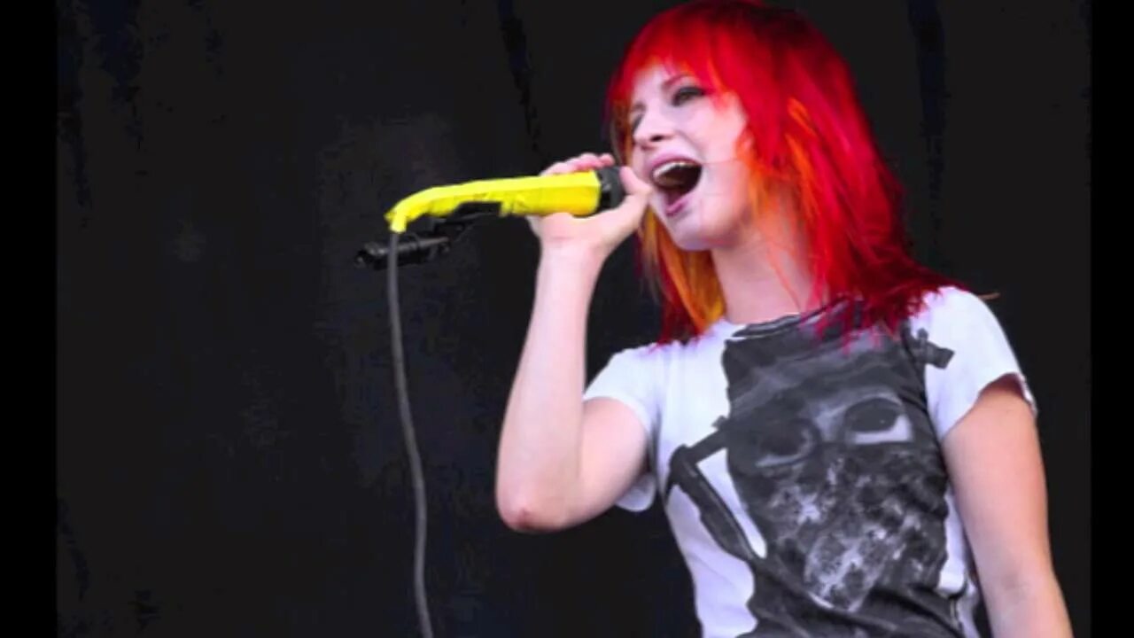 Paramore 2023. Paramore Paramore 2013. Вокальный диапазон Хейли Уильямс. Рыжая вокалистка рок группы.