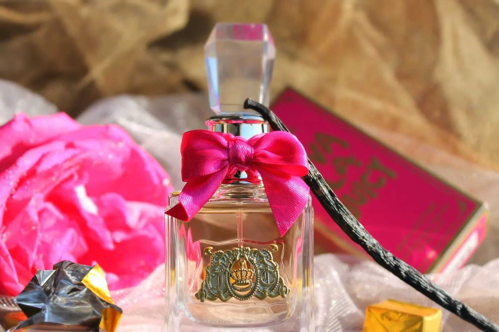 Juicy couture viva. Juicy Couture Viva la juicy. Вива ла Джуси (juicy Couture Viva la juicy. Juicy Couture Lancome. Джуси Кутюр принт.