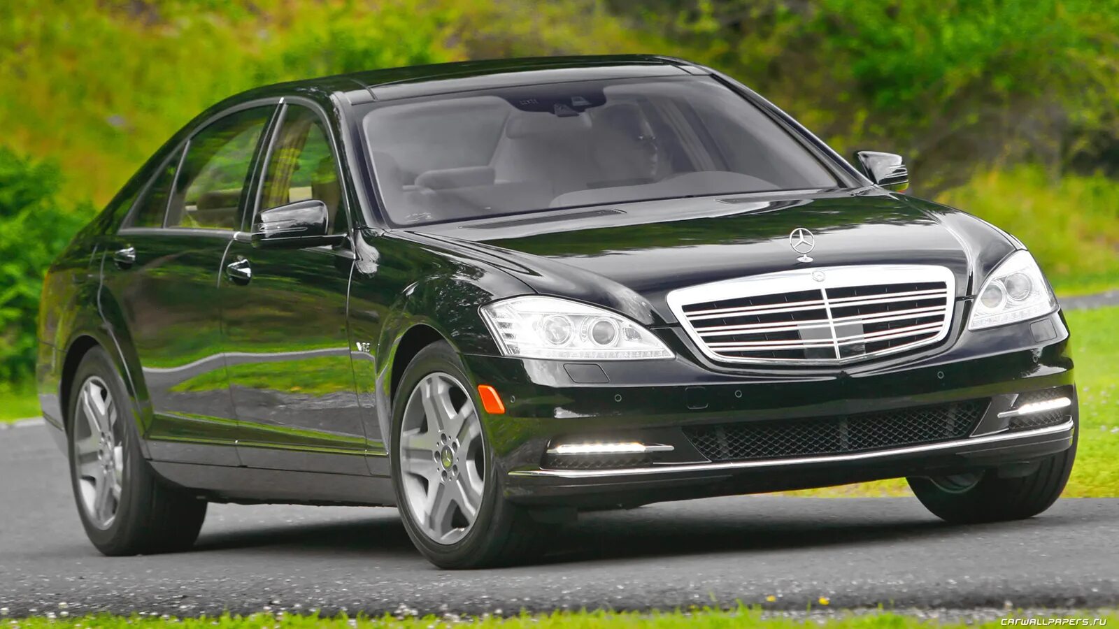 Benz s600.