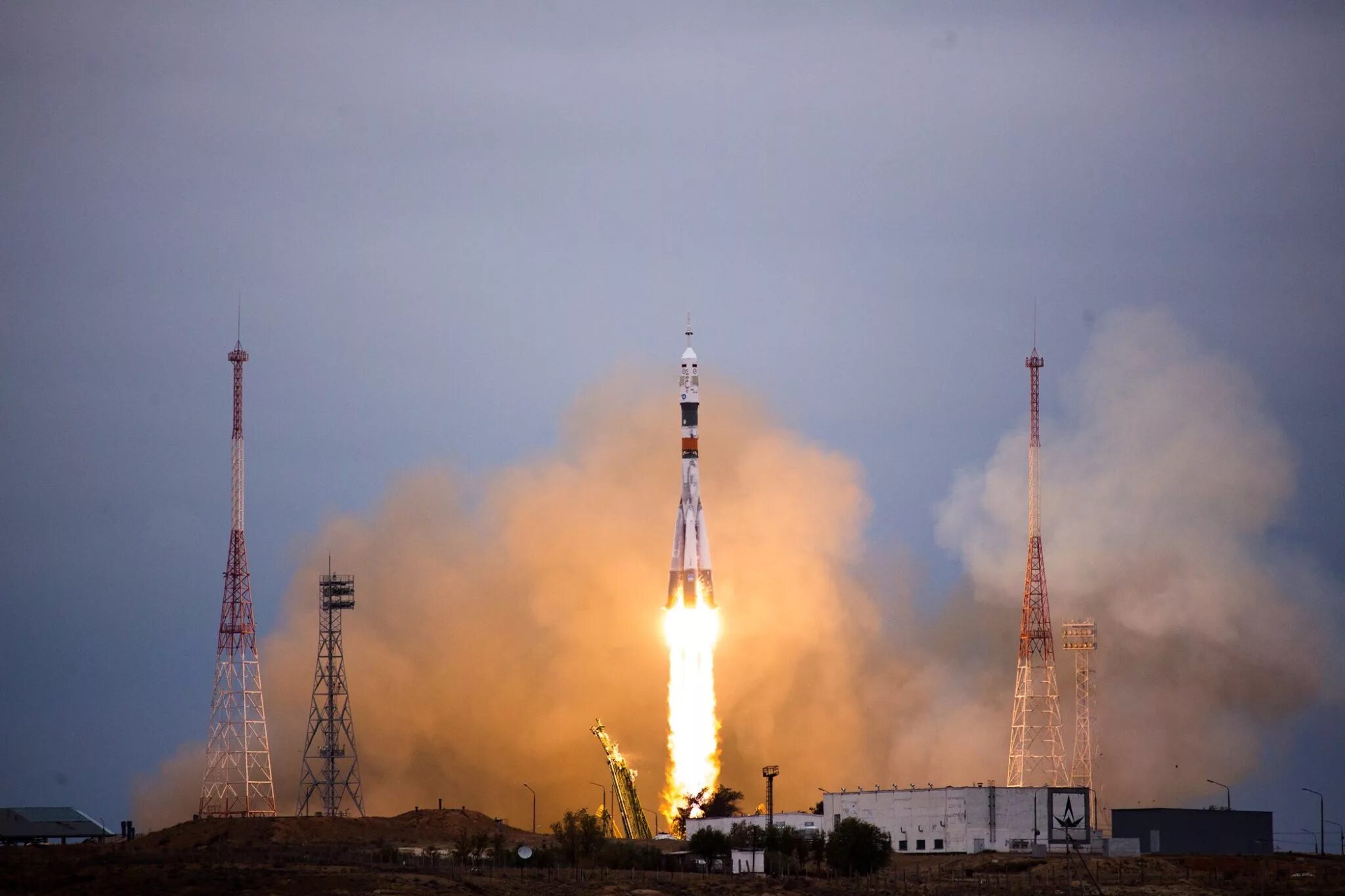 В какой республике находится байконур. Космодром «Байконур» (Казахстан). Космодромы России Байконур. Стартовый комплекс Байконур. Стартовая площадка космодрома Байконур.