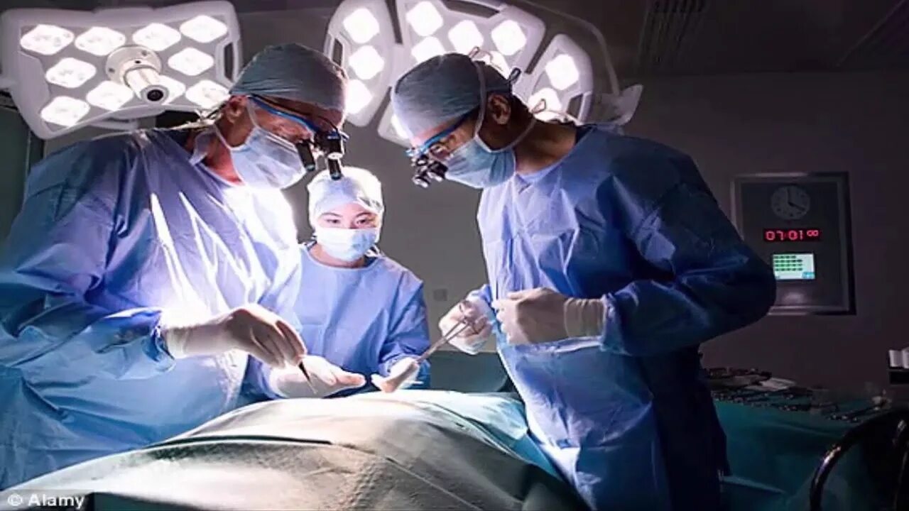 Сколько примерно стоит операция. Хирургическая операция. хирургическая операция на печень. хирургические операции в онкологии.