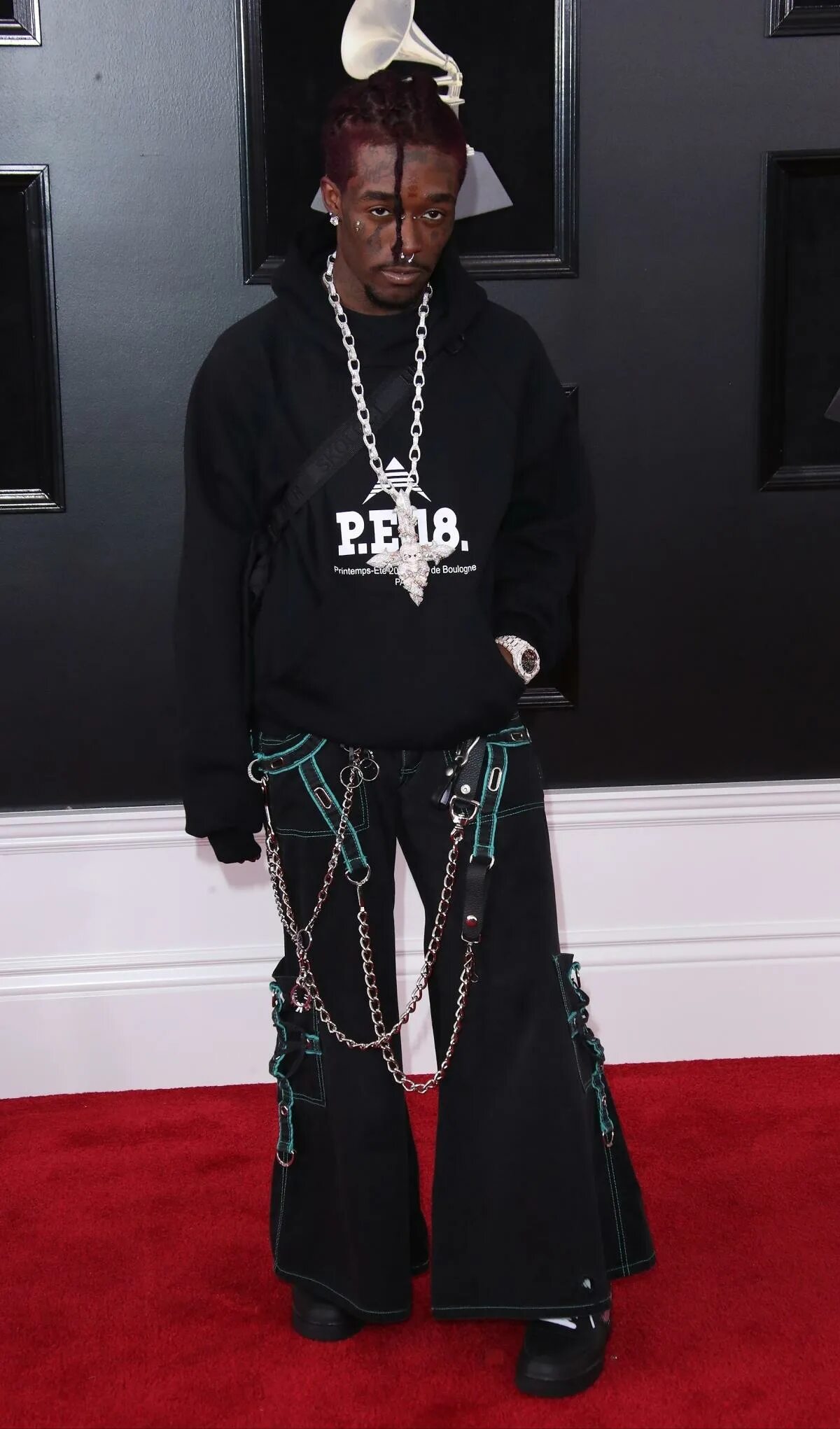 Лил узи верт. Lil uzi vert стиль. Lil uzi ростов. Lil uzi ростов. Lil uzi vert рост.
