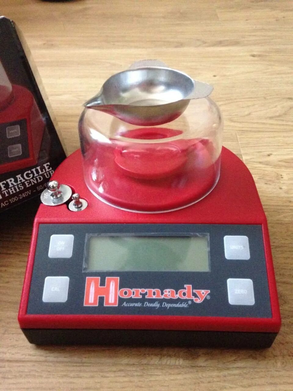 Mh-500 pocket scale 500гр точность 0,1гр. Пороховые весы. Электронные весы для пороха хорнади. 001. Весы для патронов hornady.