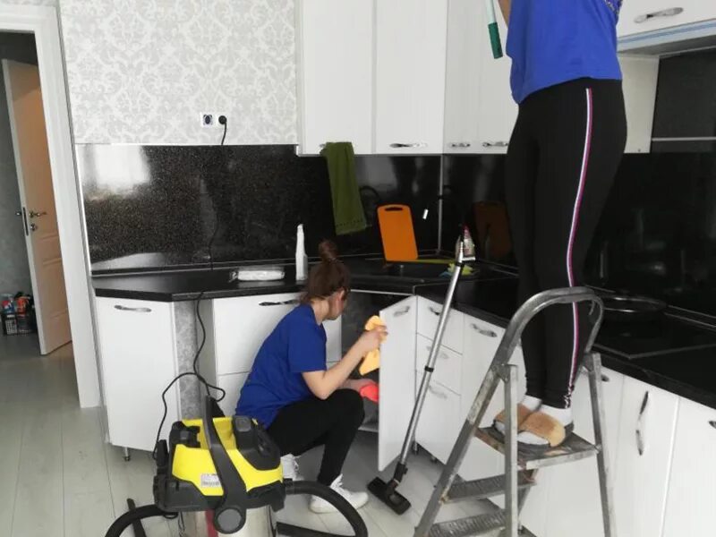 Клининг спб уборка чисто и точка. Клининг железногорск красноярский. Уборка многоквартирного дома. Уборка квартир. Уборка помещений.