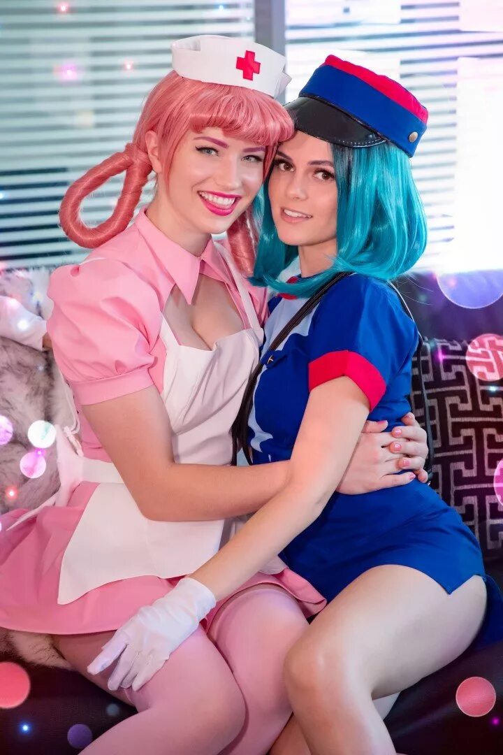 Cosplay joi. Сестра Джой и офицер Дженни. Nichameleon Cosplay. Nurse Joy косплей. Nichameleon косплей 18.