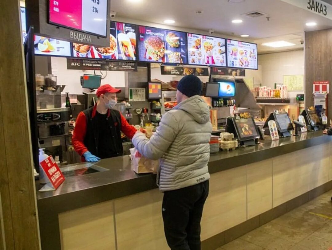 Kfc закрыли. Ресторан быстрого питания kfc. кфс закрывают. кфс магазин. закрытие кфс в россии.