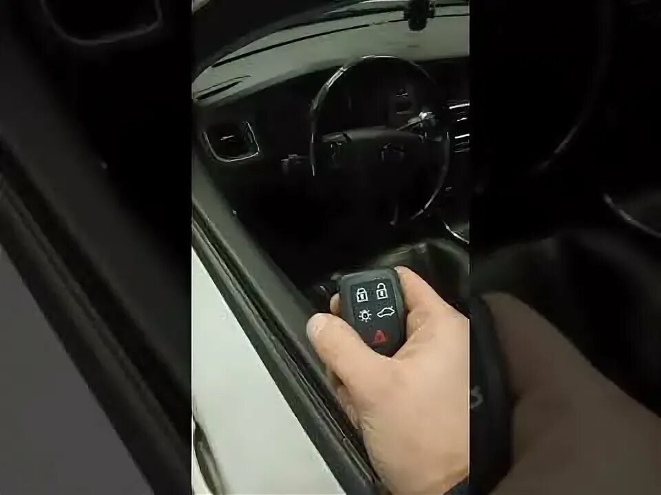 Как включить вебасто на вольво хс60. Автозапуск volvo s40 штатная. автозапуск на volvo s60 2008. volvo s40 2007 г автозапуск. вольво s60 сигнализация с автозапуском.