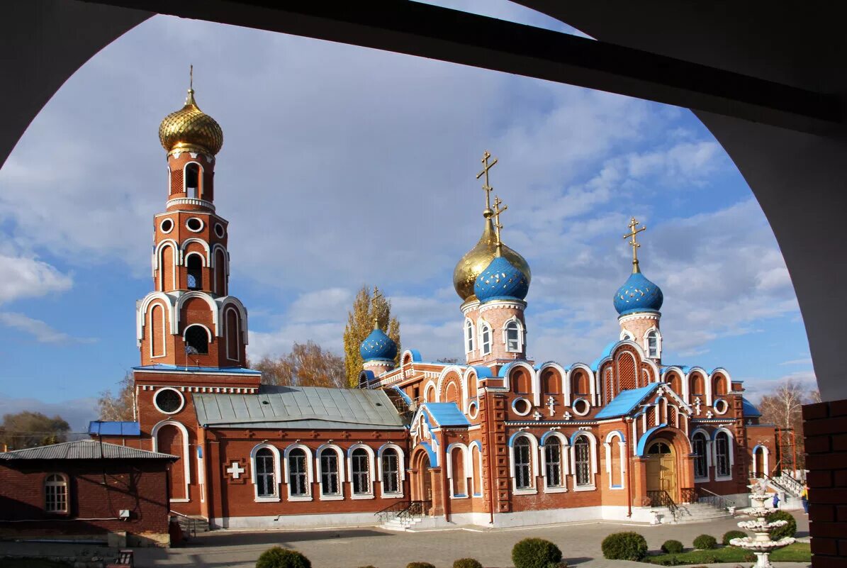 Свято воскресенский монастырь самара. Свято-Воскресенский мужской монастырь Самара. Мужской монастырь Самара на Черемшанской. Свято Воскресенский монастырь Тольятти.