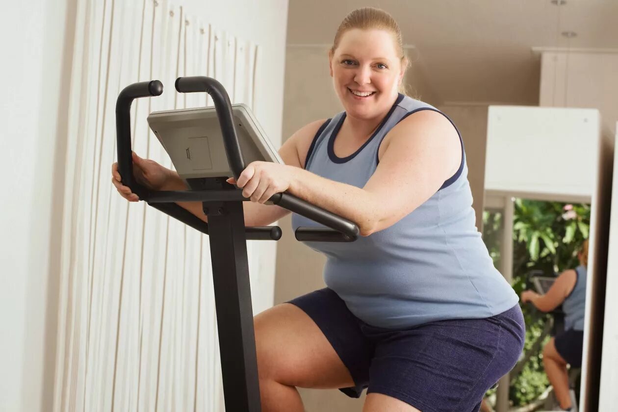 Похудел на тренажере. Тренажеры для толстых людей. Тренировка на эллипсе. Беговая дорожка treadmill fitness 8641. Кардиотренажеры в зале.