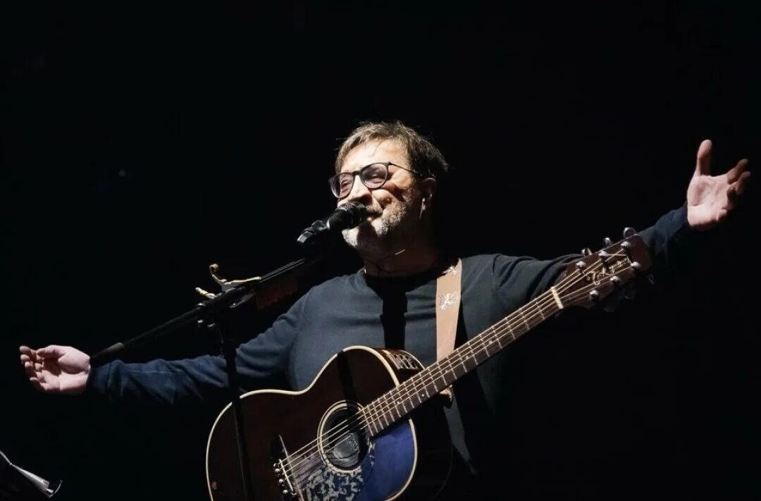 Шевчук дождь. Шевчук все что останется после меня слушать. Шевчук все что останется после меня слушать. Шевчук все что останется после меня слушать. Ддт 1996.