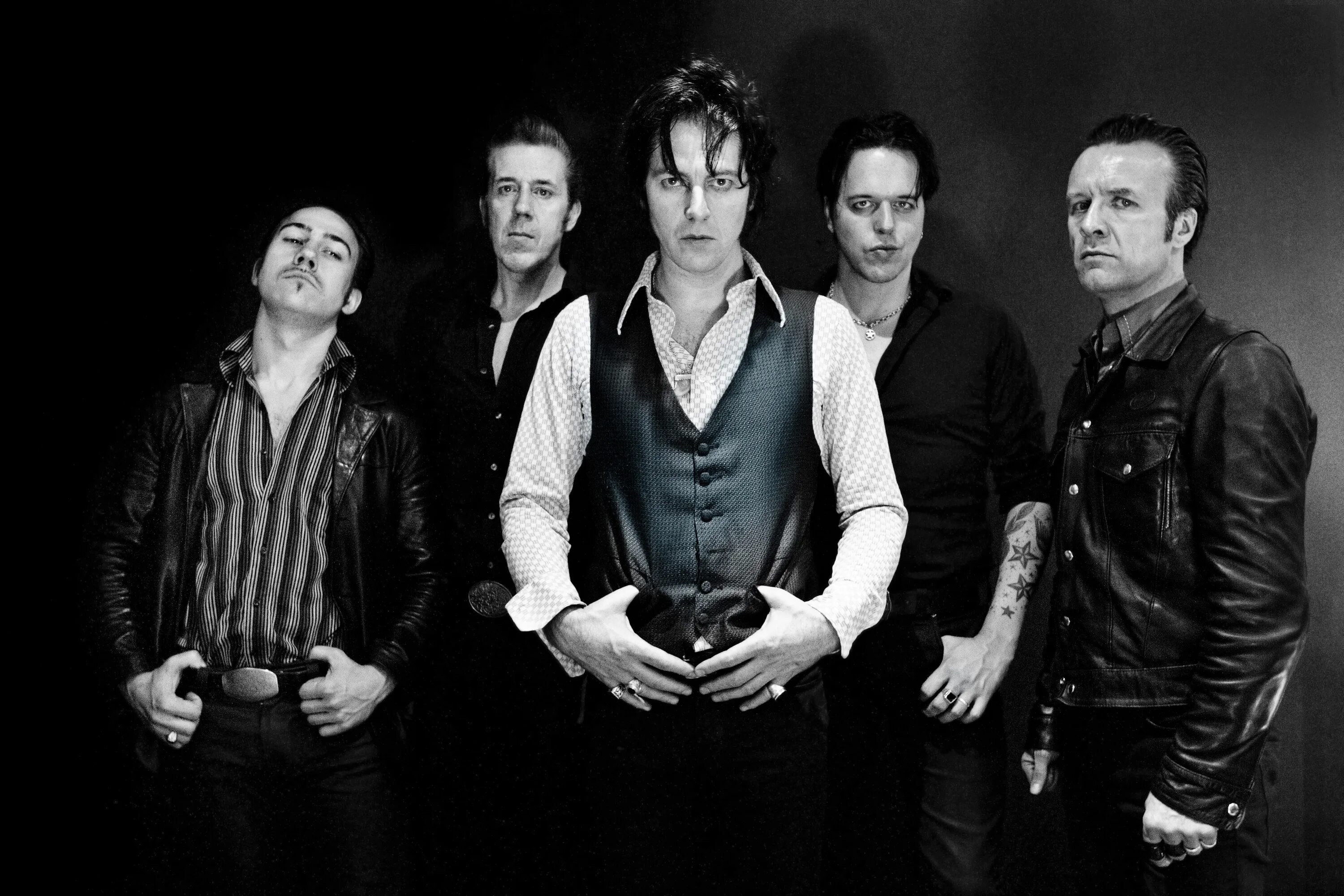 The Jim Jones Revue. Jimmy «the Mad Russian». Jim Jones in White. Черное трио