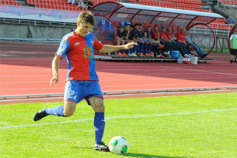 Енисей стм. Енисей красноярск футбол. Футболист в красноярске енисей. Команда уралмаш баскетбол. Енисей уралмаш прогноз.