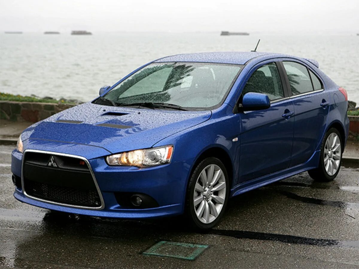 Mitsubishi Lancer 2010. Mitsubishi Lancer 10 2010. 2010 Mitsubishi Lancer Sportback Ralliart. Mitsubishi Lancer Lancer 2010. Митсубиси лансер 2010