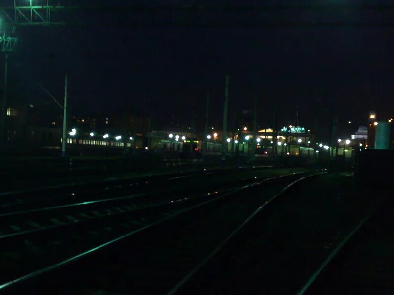Включи ночную станцию. Ярославский вокзал ночью. Ночная станция Вязьма. Ночное Ярославское направление. Ночной вокзал Нара.