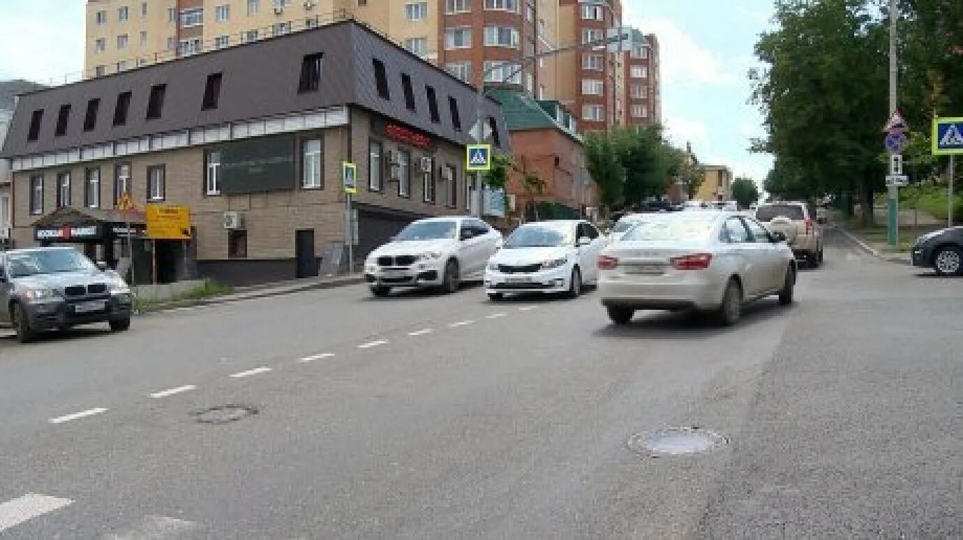 Курьер плюс шадринск камеры. Веб камеры москвы. Камеры дорожного движения. Камеры наблюдения в городе. Шадринск михайловская володарского камера.