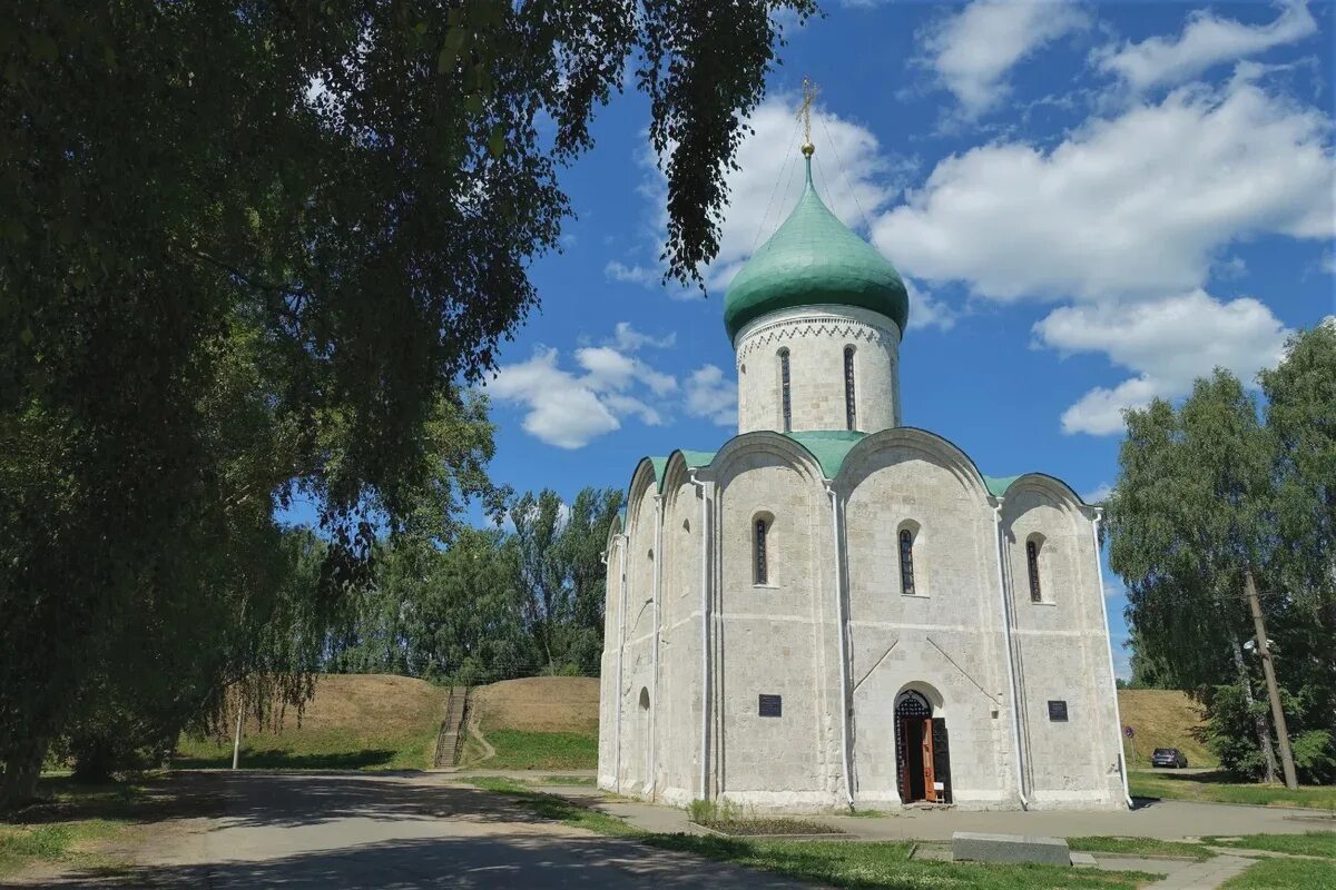 Спортмастер переславль залесский. Церковь Спаса Преображения в Переславле Залесском.