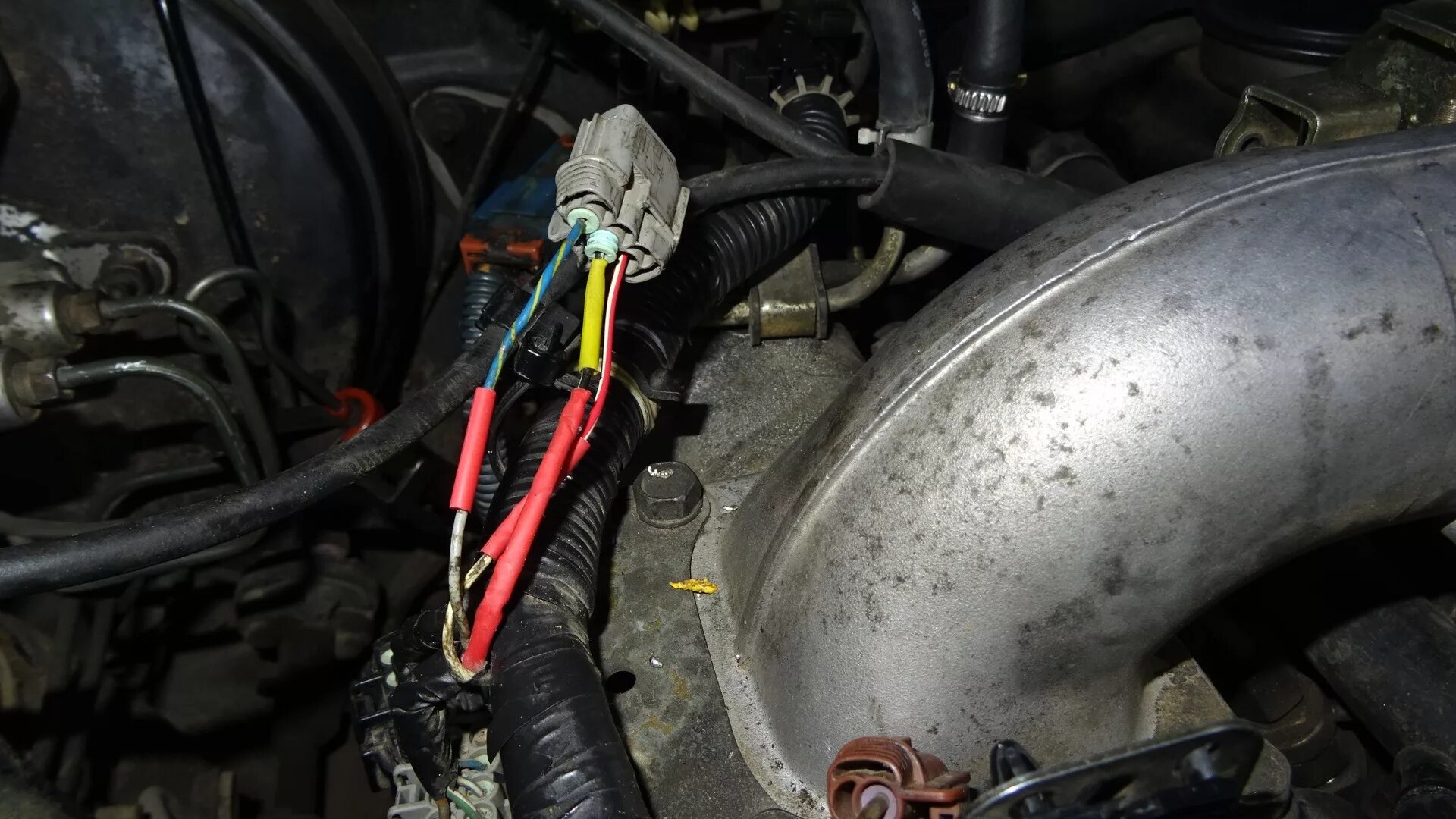 6000 тыс оборотов. Датчик тахометр оборотов мазда бт 50. Тахометр неправильно показывает обороты. Датчик скорости ниссан террано тд27. Тахометр приора 49 км.