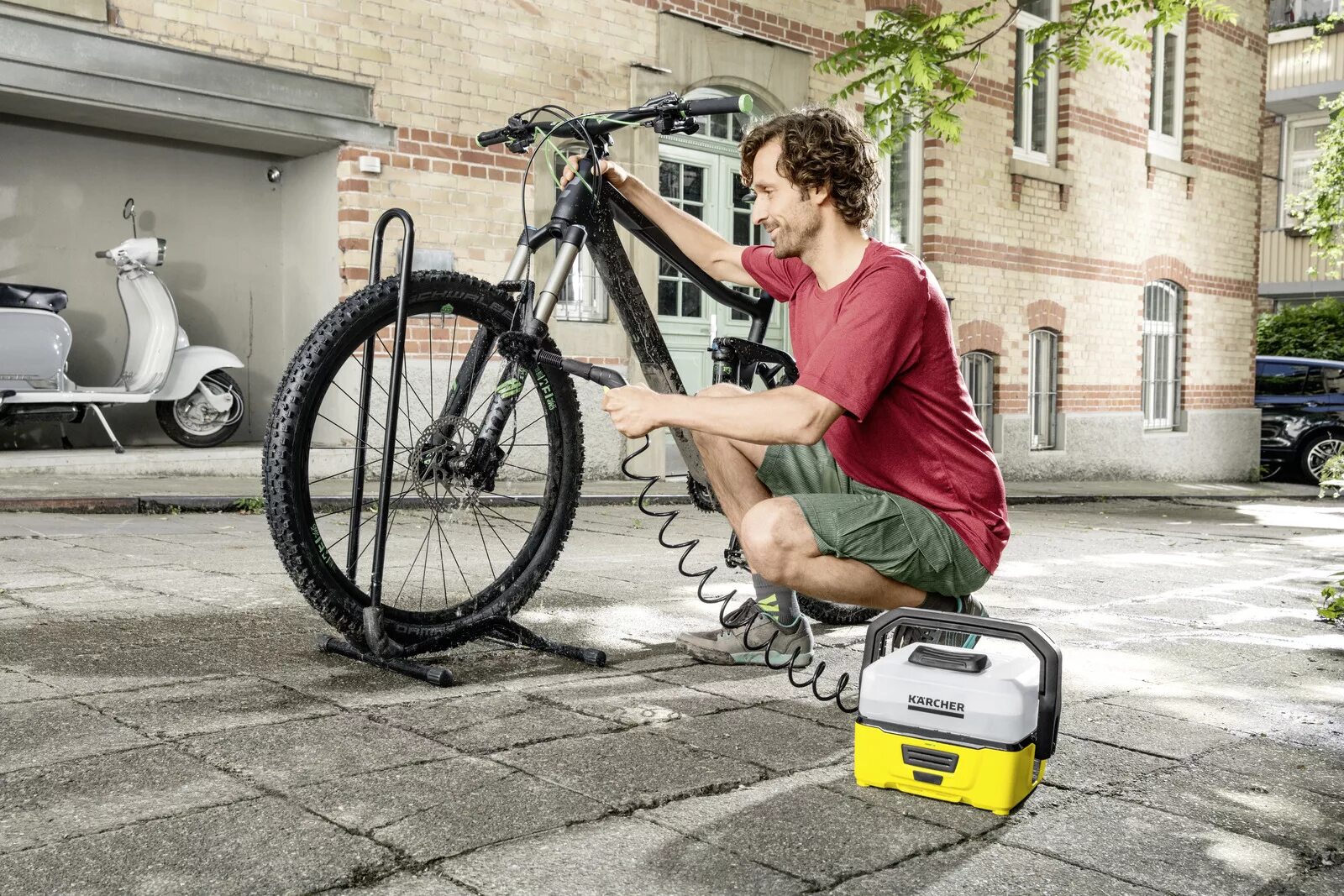 Портативная мойка Karcher OC 3. Мойка высокого давления Karcher OC 3 Bike. Мойка для колес велосипеда. Мытье велосипеда. Можно мыть велосипед