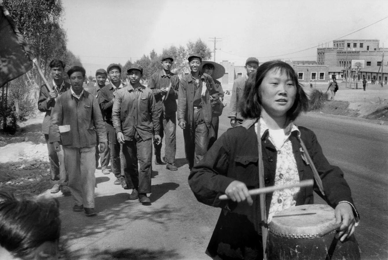 Большой скачок культурной революции. Коммуны в Китае 1958. Китай 1958 большой скачок. Анри Картье Брессон Китай. Большой скачок Мао.