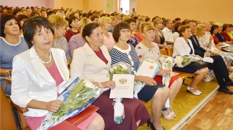 Яльчикский сайт образования. Сайт отдела образования Яльчикского района Чувашской Республики. Отдел образования Яльчикского района. Учителя ветераны в Яльчикском СОШ С фотографиями. Кильдюшевская Сельская библиотека Яльчикского района.