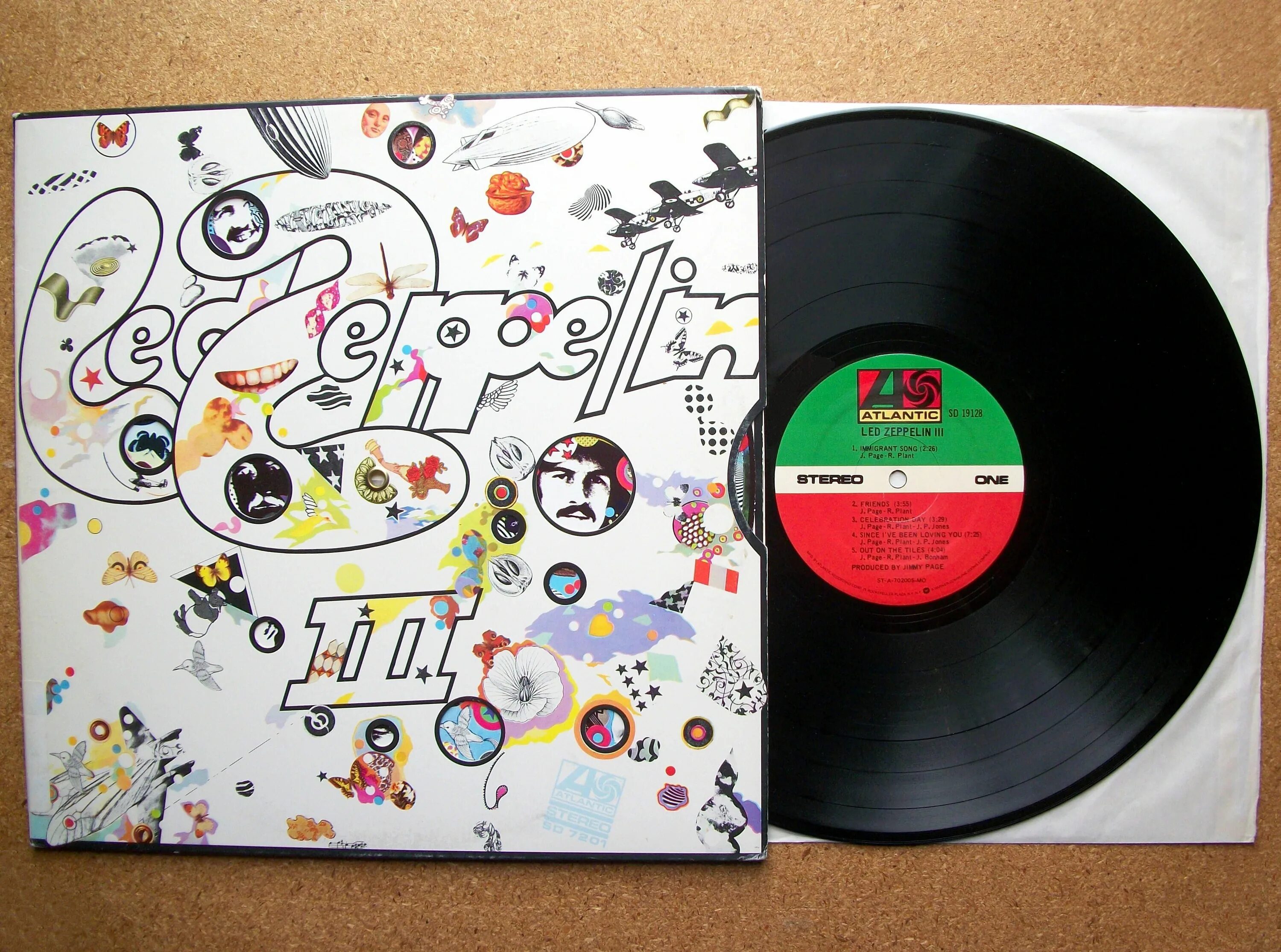 Led Zeppelin 3 винил. 1970 Led Zeppelin III обложка. Led Zeppelin 3 обложка. Led Zeppelin III обложки альбомов. Led zeppelin iii led zeppelin