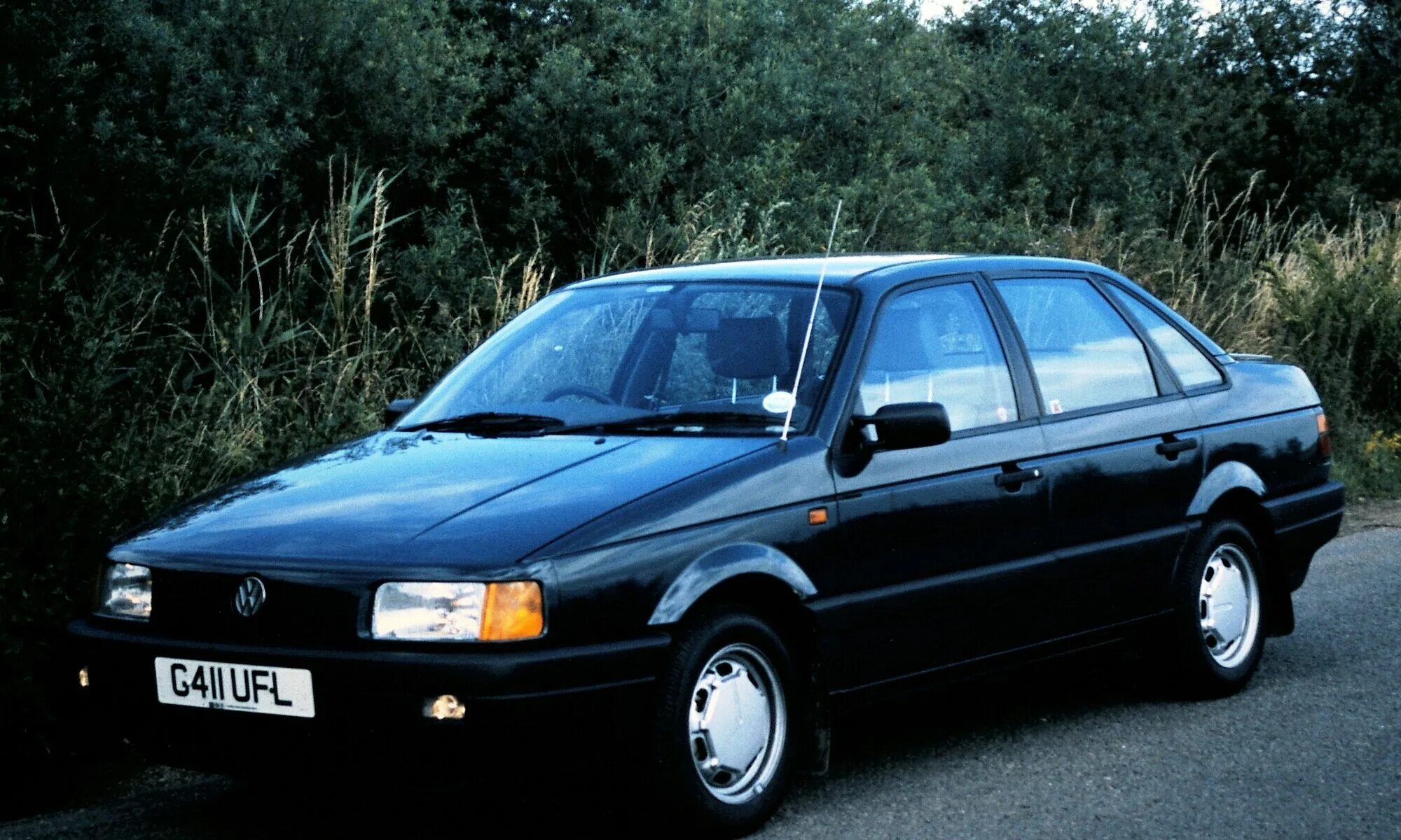 7.3 фото. Volkswagen Passat b3 седан 1990. Фольксваген Пассат в3. Фольксваген Пассат b3 седан. Фольксваген б3 седан.