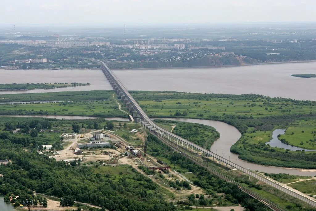 Левый берег амура. Хабаровский край мост через Амур. Г. Хабаровск мост. Левый берег Амура Хабаровск. Через мост поселок Тельмана.