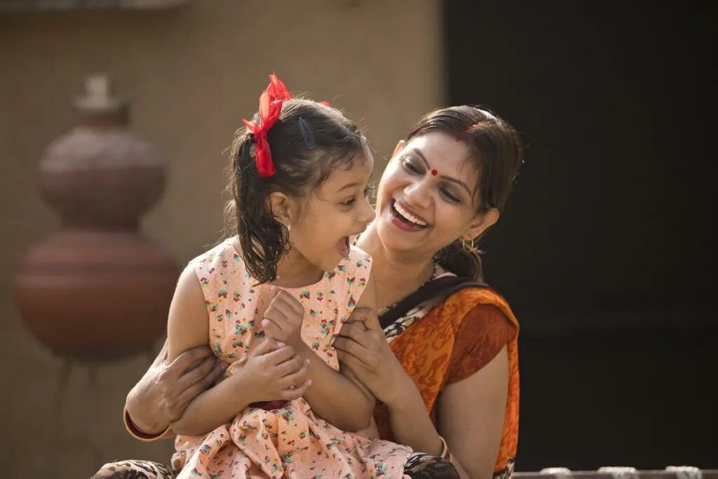 любимая мама индийский. день матери в индии. индия мать сердечная. мама индия. мама по индийски.