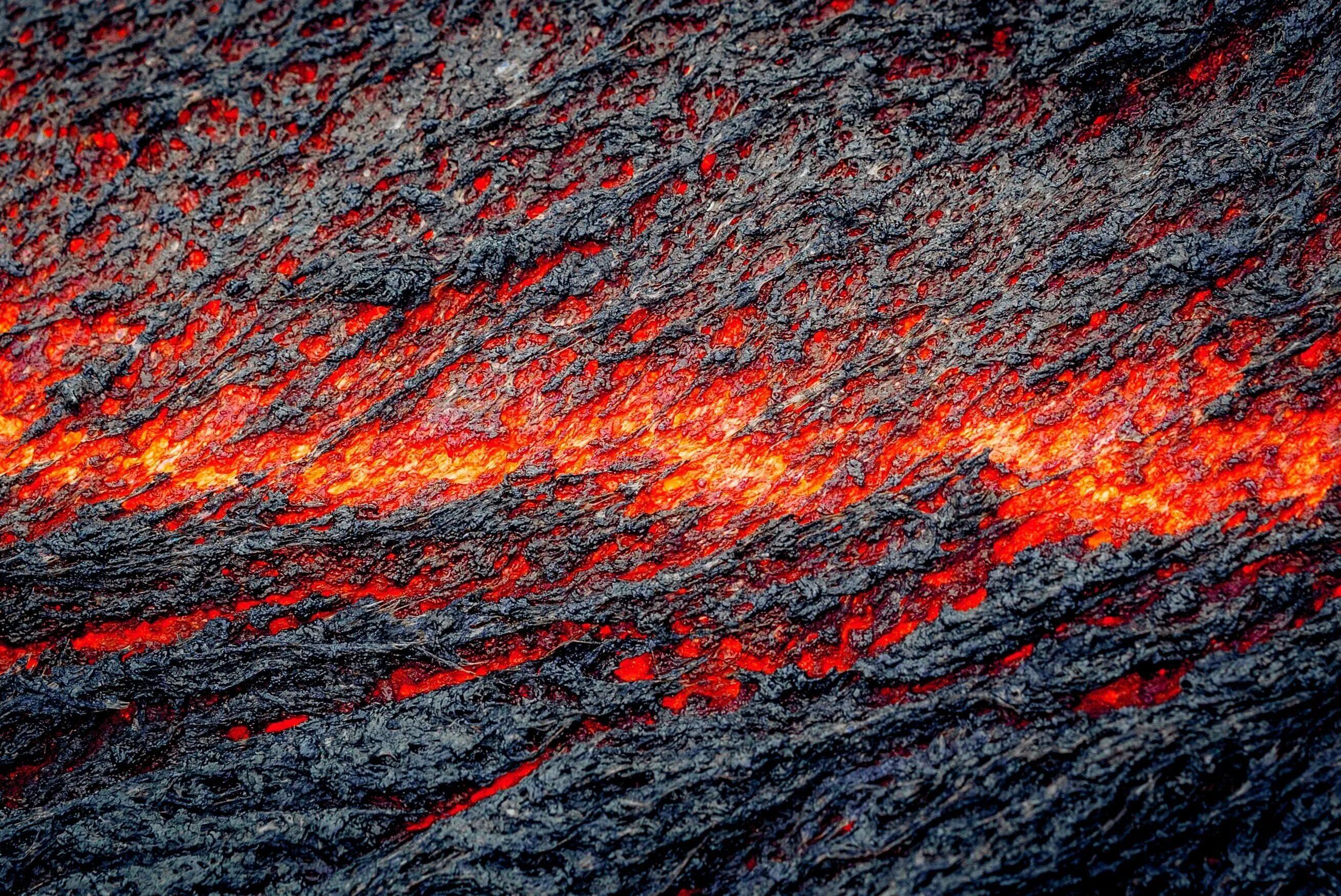 Магма трещины. Лава магма фактура. Камни лава магма. Вулканическая лава слэб.