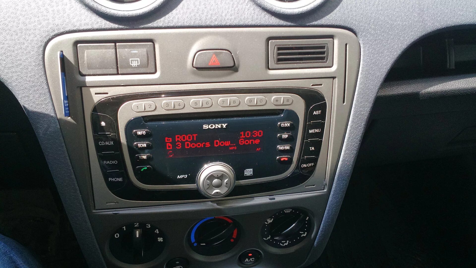 Как подключить магнитолу на форд фьюжн Распиновка Blau на Mondeo 4 Ford Mondeo IV, 2,3 л, 2011 года электроника DRIVE