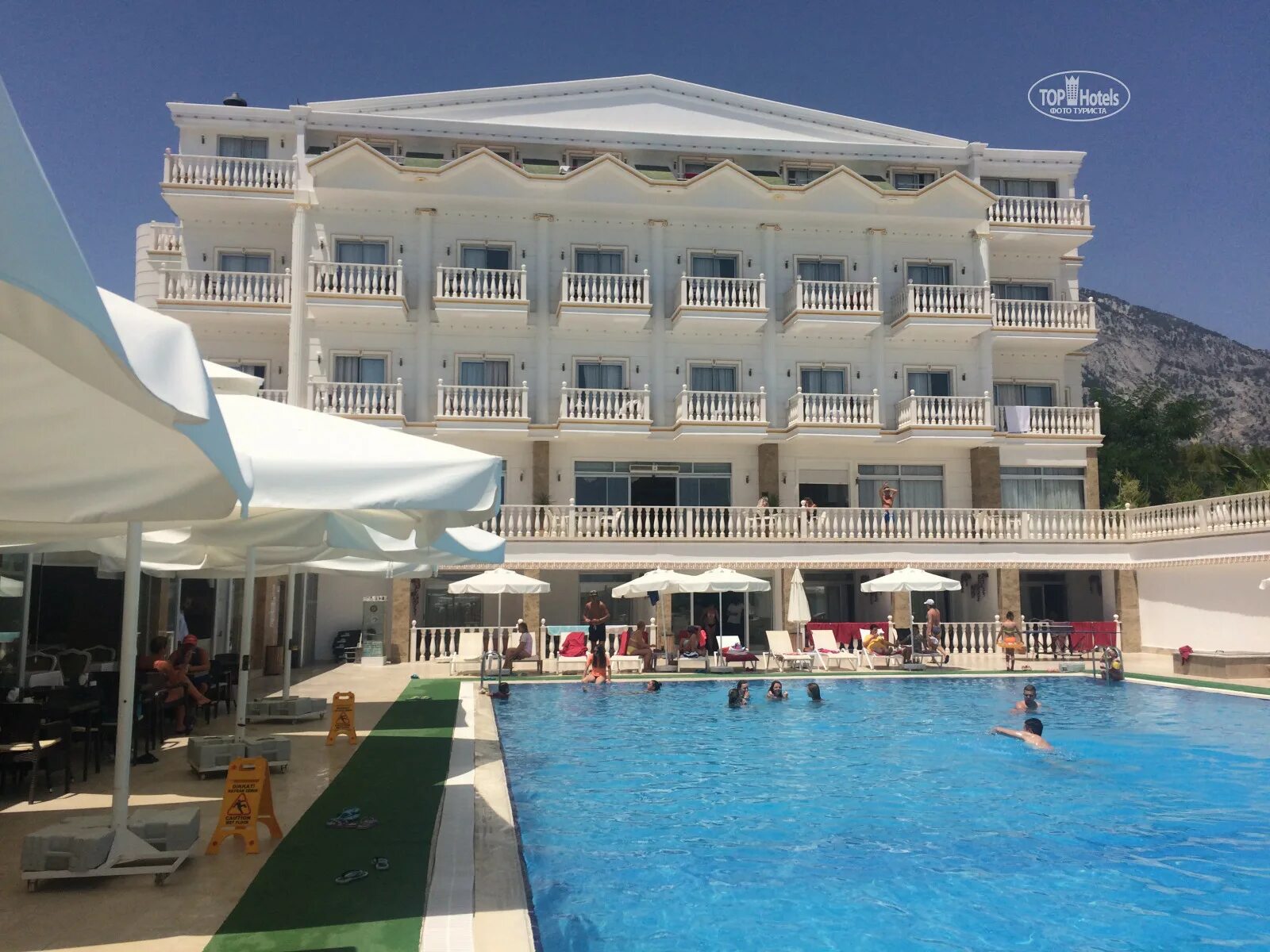 Orcas imperial palace) 4*. La perla (ex. La perla (ex. Orcas imperial palace hotel 4. La perla (ex.